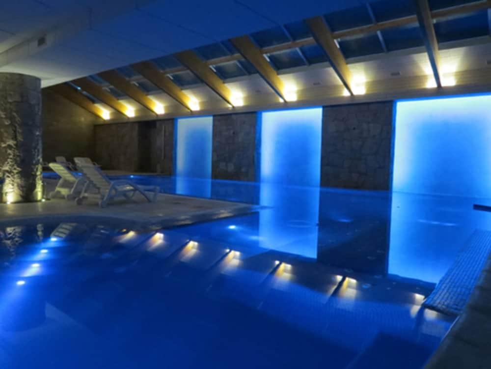 Hotel Cristal San Carlos de Bariloche Bagian luar foto